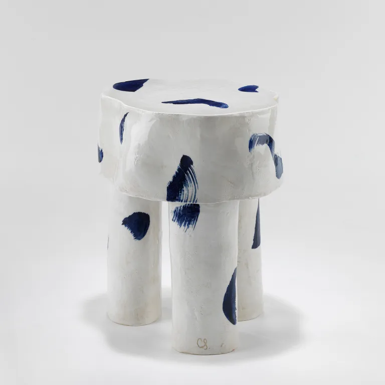 Céline Salomon - Owen - Table d'appoint Bleue & Blanche